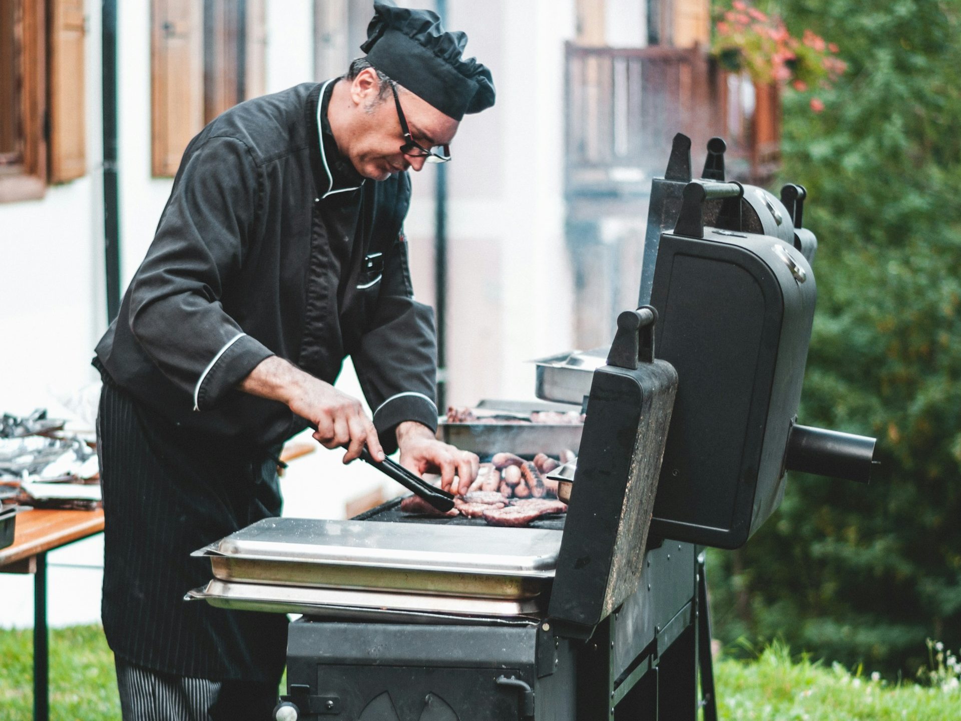 science of smoking meat - chef and bbq