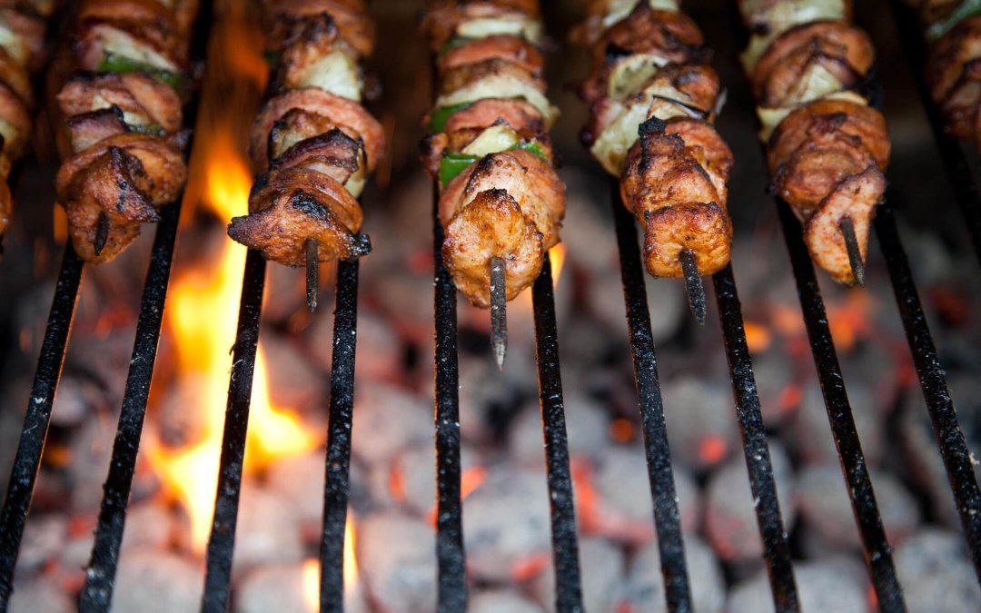 The Complete Guide to Smoking Meat: A Beginner’s Journey to Mastering the Art
